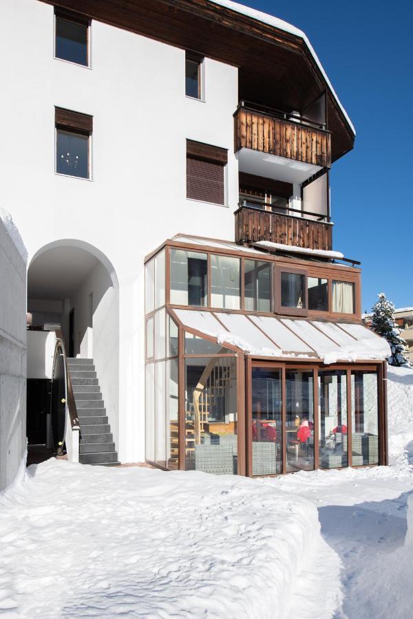 Agrimonia - 5,5-Zi Duplex Wohnung Bis 9 Personen Mit Eigenem Garten Davos Eksteriør billede