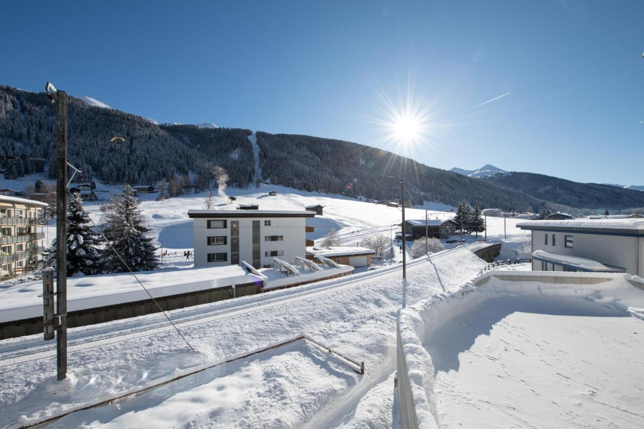 Agrimonia - 5,5-Zi Duplex Wohnung Bis 9 Personen Mit Eigenem Garten Davos Eksteriør billede