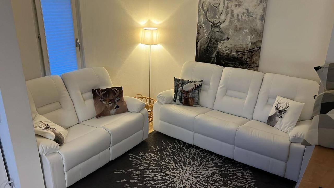 Agrimonia - 5,5-Zi Duplex Wohnung Bis 9 Personen Mit Eigenem Garten Davos Eksteriør billede