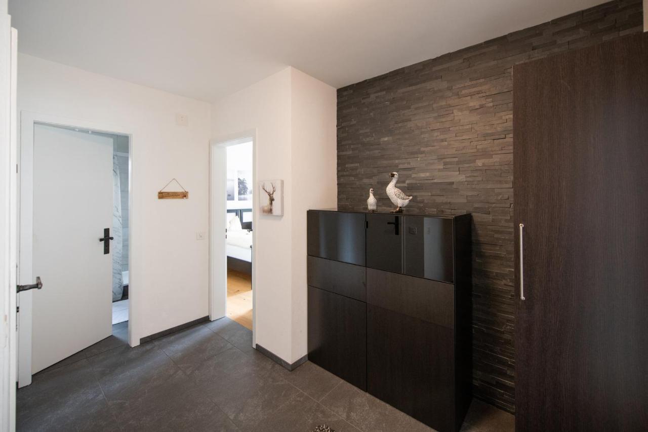 Agrimonia - 5,5-Zi Duplex Wohnung Bis 9 Personen Mit Eigenem Garten Davos Eksteriør billede