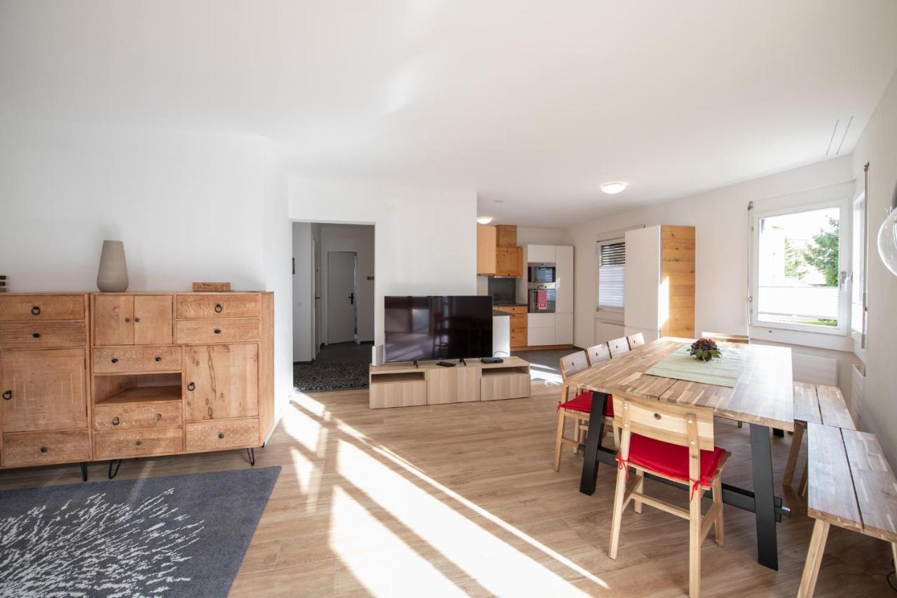 Agrimonia - 5,5-Zi Duplex Wohnung Bis 9 Personen Mit Eigenem Garten Davos Eksteriør billede