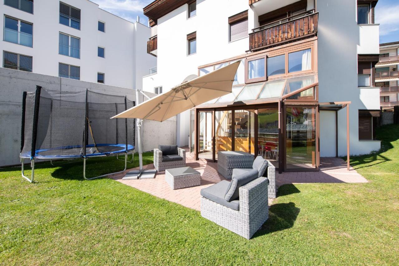 Agrimonia - 5,5-Zi Duplex Wohnung Bis 9 Personen Mit Eigenem Garten Davos Eksteriør billede