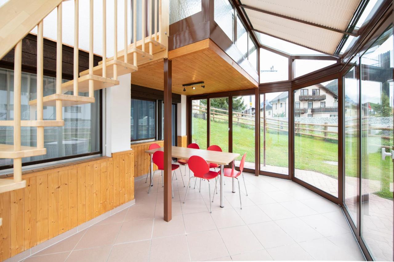 Agrimonia - 5,5-Zi Duplex Wohnung Bis 9 Personen Mit Eigenem Garten Davos Eksteriør billede