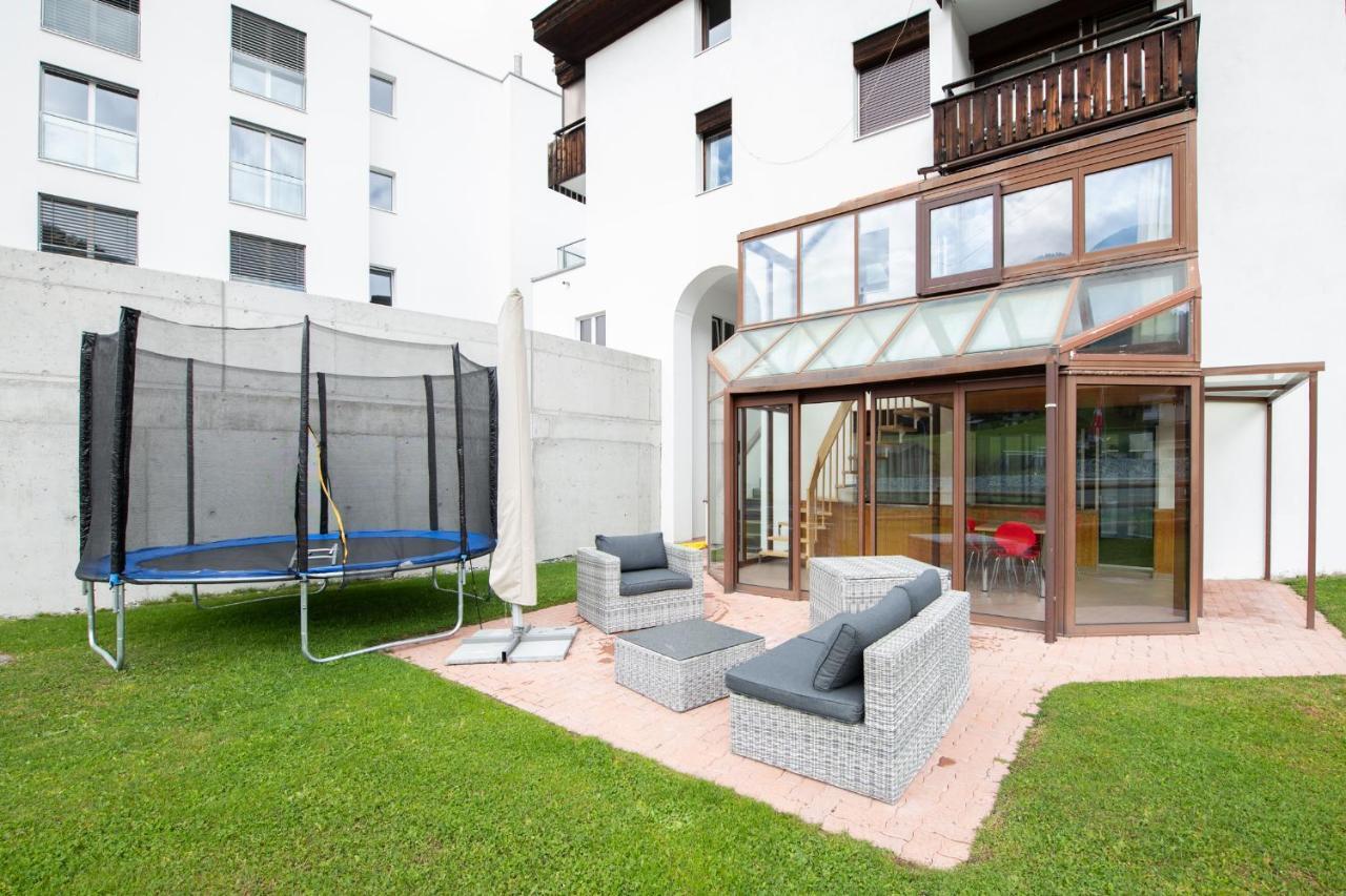 Agrimonia - 5,5-Zi Duplex Wohnung Bis 9 Personen Mit Eigenem Garten Davos Eksteriør billede